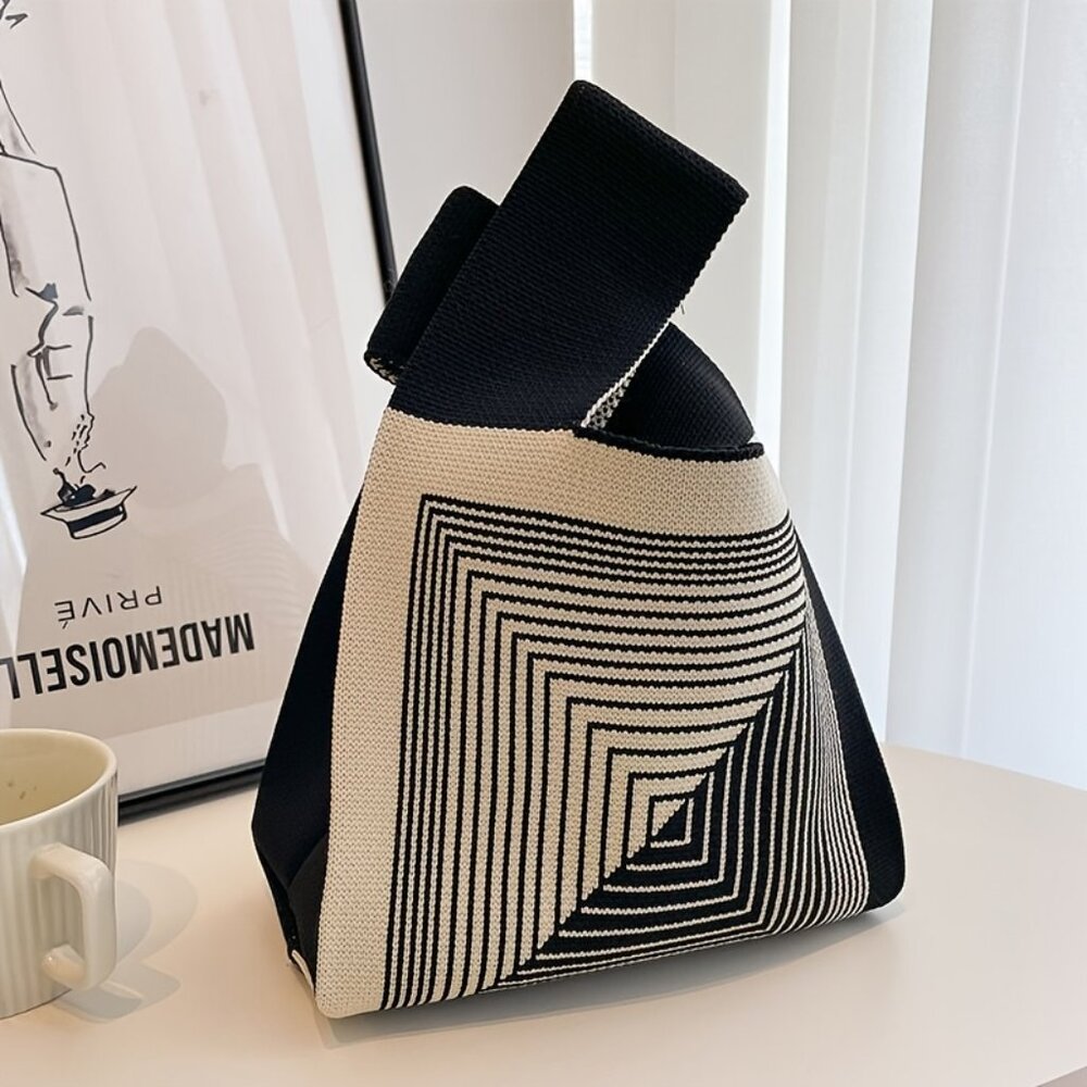 Boho Elegant Zigzag Knitted Tote Bag, Geometric Zigzag Pattern